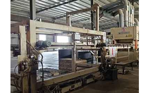 山東菏澤木業公司密度板生產線多層壓機清洗工程結束