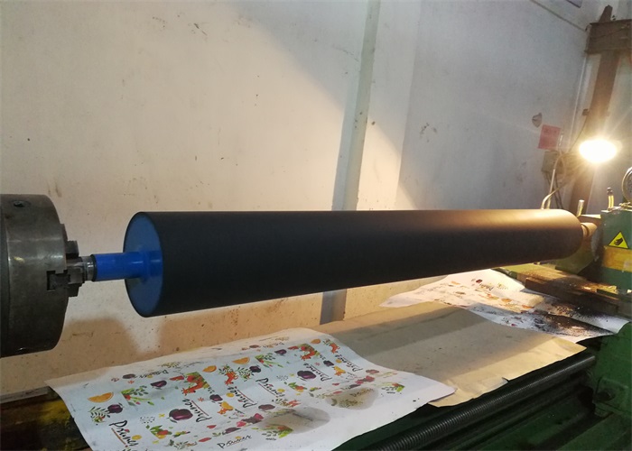 硅膠膠輥的神奇應(yīng)用從工業(yè)到生活，無處不在的膠輥身影